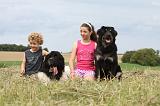 ENFANT ET CHIEN 246